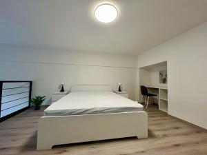 Pronájem bytu 2+kk, Praha - Vršovice, Kubánské náměstí, 52 m2