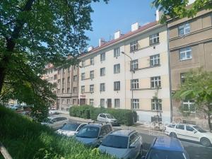 Pronájem bytu 2+kk, Praha - Žižkov, Jeseniova, 50 m2