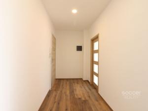 Pronájem bytu 2+kk, Praha - Žižkov, Jeseniova, 50 m2