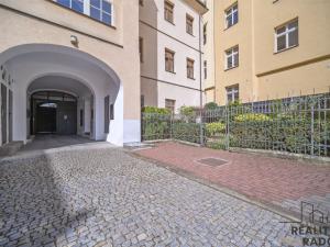Pronájem kanceláře, Pardubice - Zelené Předměstí, třída Míru, 60 m2