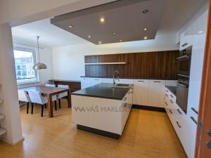 Pronájem bytu 4+kk, Praha - Čakovice, Rýnská, 113 m2