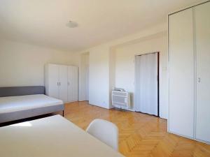 Pronájem bytu 1+1, Praha - Strašnice, Nad Primaskou, 41 m2