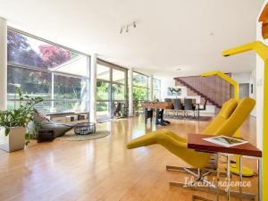 Pronájem rodinného domu, Šestajovice, K Úvozu, 280 m2