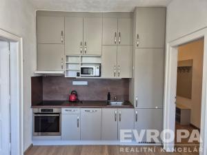 Prodej bytu 2+kk, Praha - Nusle, U Svépomoci, 52 m2