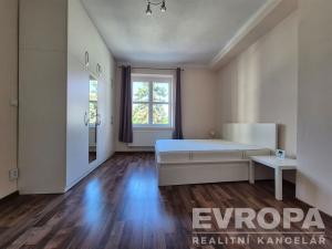 Prodej bytu 2+kk, Praha - Nusle, U Svépomoci, 52 m2