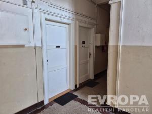 Prodej bytu 2+kk, Praha - Nusle, U Svépomoci, 52 m2
