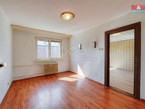 Prodej bytu 2+1, Horní Slavkov, Zahradní, 52 m2