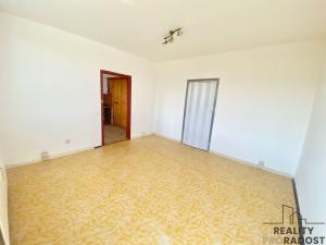 Prodej bytu 3+1, Hranice, Galašova, 63 m2