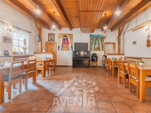 Prodej restaurace, Ratíškovice, Baráky, 632 m2