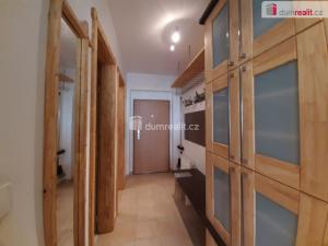 Pronájem bytu 1+kk, Praha - Prosek, Valečovská, 35 m2