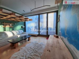 Pronájem bytu 1+kk, Praha - Prosek, Valečovská, 35 m2