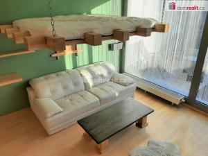 Pronájem bytu 1+kk, Praha - Prosek, Valečovská, 35 m2