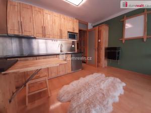 Pronájem bytu 1+kk, Praha - Prosek, Valečovská, 35 m2