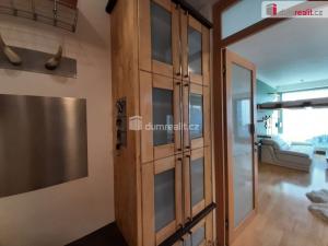 Pronájem bytu 1+kk, Praha - Prosek, Valečovská, 35 m2