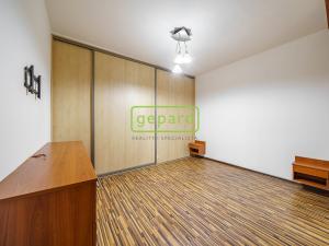 Prodej bytu 2+1, Karlovy Vary, Jahodová, 62 m2