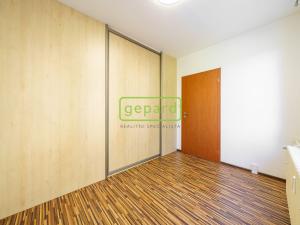 Prodej bytu 2+1, Karlovy Vary, Jahodová, 62 m2