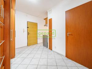 Prodej bytu 2+1, Karlovy Vary, Jahodová, 62 m2