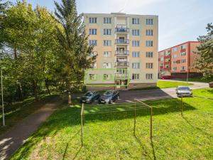 Prodej bytu 2+1, Karlovy Vary, Jahodová, 62 m2