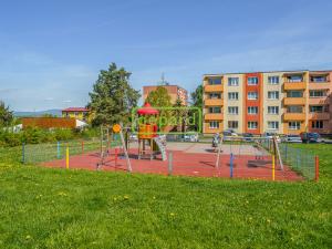 Prodej bytu 2+1, Karlovy Vary, Jahodová, 62 m2