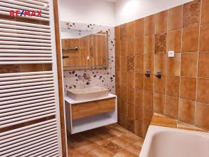 Pronájem kanceláře, Líbeznice, Mělnická, 110 m2