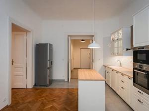 Pronájem bytu 2+kk, Praha - Vinohrady, Polská, 63 m2
