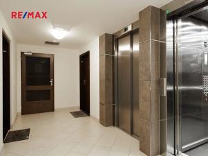 Prodej bytu 1+kk, Praha - Žižkov, Olšanská, 35 m2