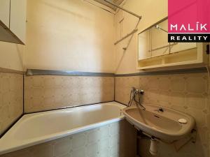 Prodej bytu 2+1, Ostrov, Masarykova, 70 m2