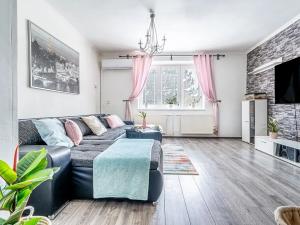 Prodej rodinného domu, Šardice, 205 m2