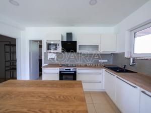 Prodej rodinného domu, Tachlovice, Olivová, 290 m2