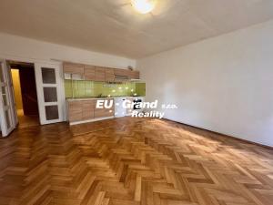 Pronájem bytu 2+1, Rumburk, Jiříkovská, 74 m2