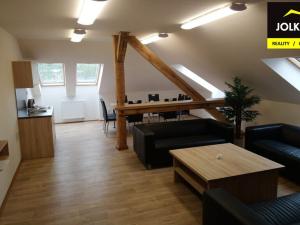 Pronájem bytu 1+kk, Budišov nad Budišovkou, Berounská, 43 m2