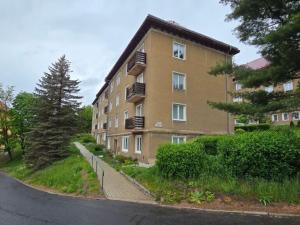Prodej bytu 2+1, Meziboří, Mírová, 59 m2