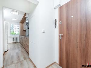 Prodej bytu 3+1, Praha - Chodov, Valentova, 65 m2