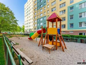 Prodej bytu 3+1, Praha - Chodov, Valentova, 65 m2