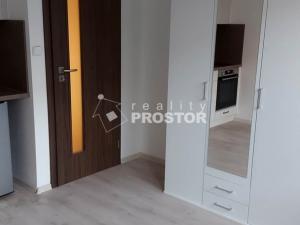 Pronájem bytu 1+kk, Ústí nad Labem - Severní Terasa, Ladova, 21 m2