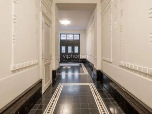 Pronájem bytu 3+kk, Praha - Nové Město, Odborů, 80 m2