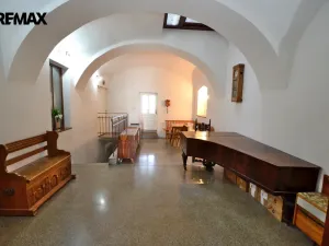 Prodej rodinného domu, Uničov, Masarykovo nám., 307 m2