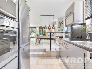 Prodej rodinného domu, Tuchoměřice, Pod Hájem, 205 m2