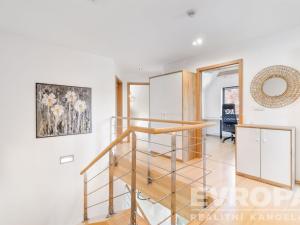 Prodej rodinného domu, Tuchoměřice, Pod Hájem, 205 m2