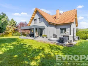 Prodej rodinného domu, Tuchoměřice, Pod Hájem, 205 m2