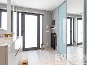 Prodej rodinného domu, Tuchoměřice, Pod Hájem, 205 m2