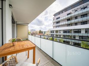 Prodej bytu 2+kk, České Budějovice - České Budějovice 2, O. Nedbala, 59 m2