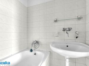 Prodej bytu 2+kk, Štíty, Nákladní, 54 m2