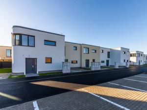Prodej rodinného domu, Praha - Kolovraty, Devětsilová, 105 m2