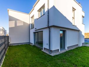 Prodej rodinného domu, Praha - Kolovraty, Devětsilová, 105 m2