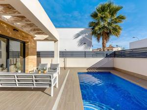 Prodej vily, Torrevieja, Španělsko, 89 m2