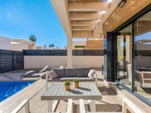 Prodej vily, Torrevieja, Španělsko, 89 m2