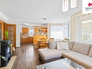 Prodej rodinného domu, Nová Paka, L. Zívra, 180 m2
