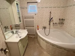 Prodej rodinného domu, Praha - Kolovraty, K vrbě, 147 m2