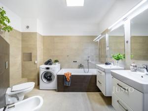 Pronájem bytu 3+kk, České Budějovice - České Budějovice 3, Skuherského, 80 m2